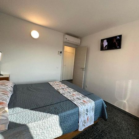 Sunnyside Lloret Apartman Lloret de Mar Kültér fotó